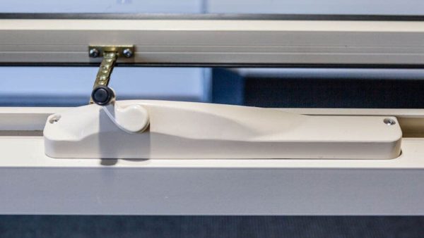 TRADEBASE Window Chain Winder Non-Locking Awning - All Colours - Image 1